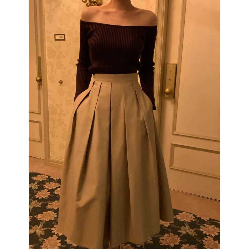 Classic Retro Versatile Pleated Skirt for Women Spring Autumn Winter Seasonal Wear School Street Sle Outdoor Activities
Classic Retro Versatile Pleated Skirt for Women Spring Autumn Winter Seasonal Wear School Street Sle Outdoor Activities