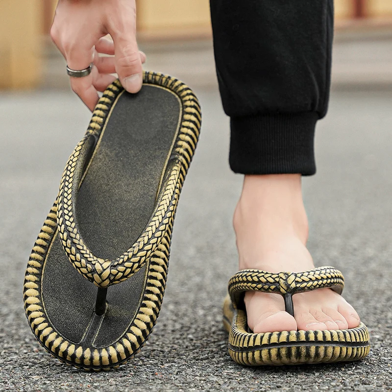 Anti-Slip Soft Bottom Thong Slippers for Men Outdoor Beachwear Washable Comfortable EVA Material Wear-Resistant Summer Sandals
Anti-Slip Soft Bottom Thong Slippers for Men Outdoor Beachwear Washable Comfortable EVA Material Wear-Resistant Summer Sandals