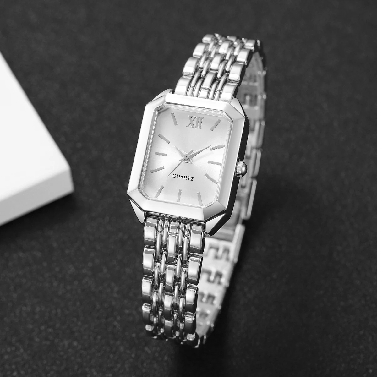 6PCS Fashion Women Quartz Watches Bracelets Set Ladies Rectangle Roma Dial Wristwatch Reloj Mujer(Without Box) 6PCS Fashion Women Quartz Watches Bracelets Set Ladies Rectangle Roma Dial Wristwatch Reloj Mujer(Without Box)