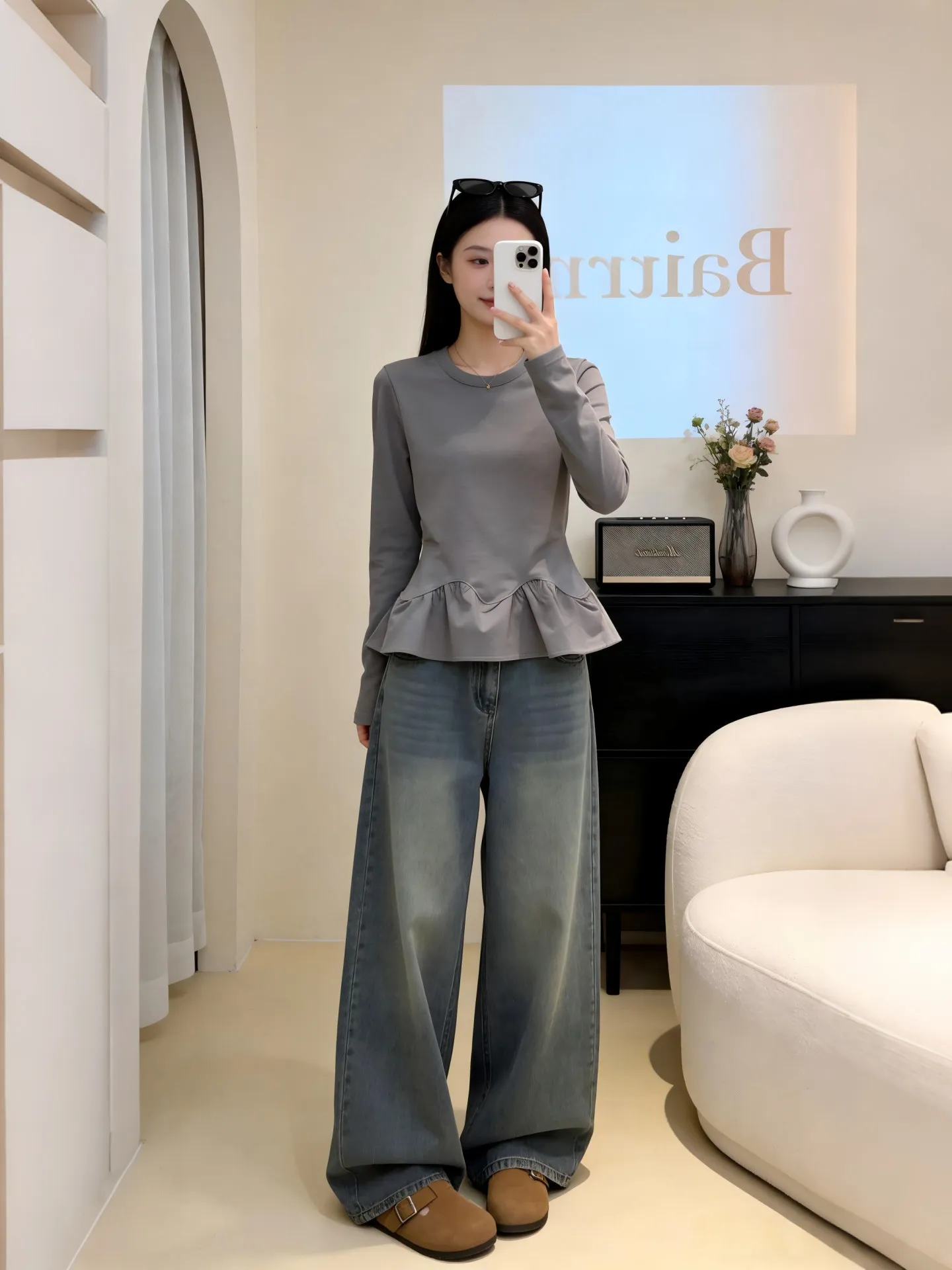 Grey Gathered Waist Ruffle Sleeve Top Women's Slimming Gentle Elegant Versatile Spring New Style Commute Korean Style T-shirt
Grey Gathered Waist Ruffle Sleeve Top Women's Slimming Gentle Elegant Versatile Spring New Style Commute Korean Style T-shirt