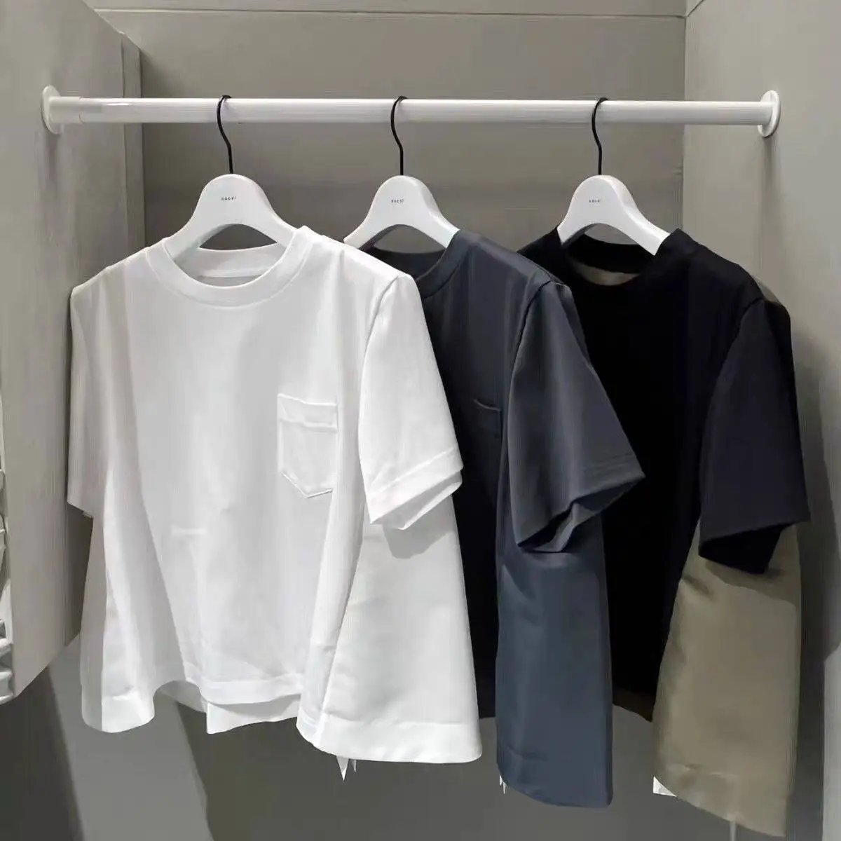 SAC Japanese splicing hem round neck short sleeve versatile loose T-shirt
SAC Japanese splicing hem round neck short sleeve versatile loose T-shirt