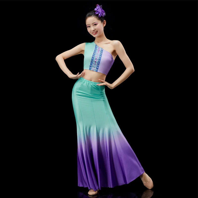 Chinese Dai Dance Costumes Traditional Classical Fishtail Dress Female National Dance Wear Minority Peacock Dance Performance
Chinese Dai Dance Costumes Traditional Classical Fishtail Dress Female National Dance Wear Minority Peacock Dance Performance