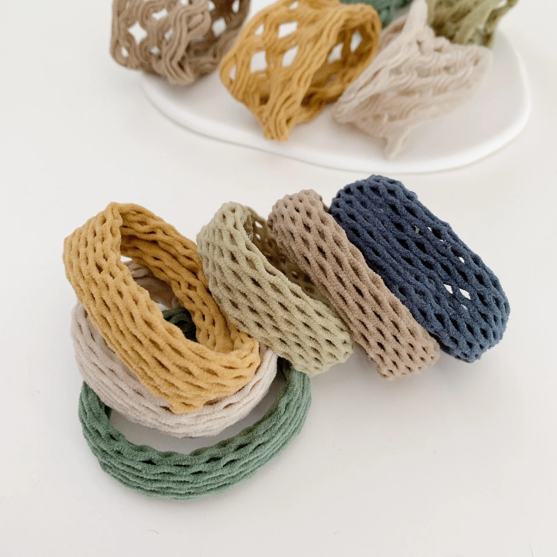 Wide Hollow Mesh Design Hair Scrunchies Morandi Color Sweet Thick Elastic Ponytail Ropes Chunky Bubble Bun Bands Gift
Wide Hollow Mesh Design Hair Scrunchies Morandi Color Sweet Thick Elastic Ponytail Ropes Chunky Bubble Bun Bands Gift