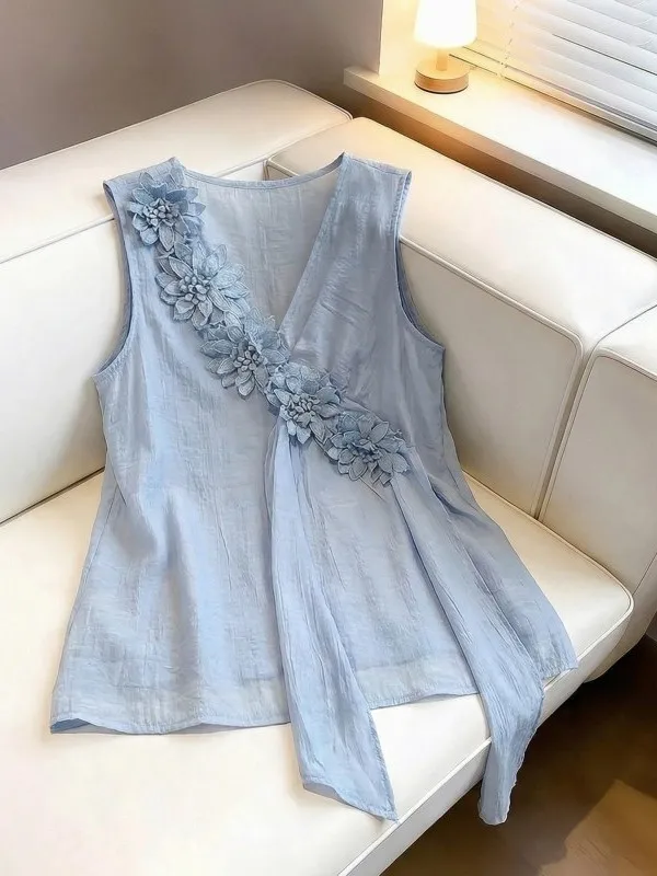 Blue Large Size V-Neck Strapless Tank Top Women's Summer New Style Sleeveless Outerwear Floral 3D Printed Commute Style
Blue Large Size V-Neck Strapless Tank Top Women's Summer New Style Sleeveless Outerwear Floral 3D Printed Commute Style