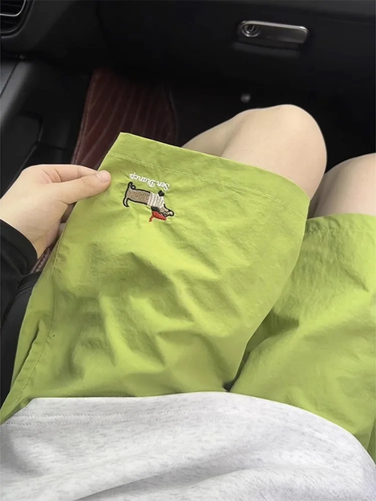 High-End Dopne Qui-Dry Sports orts Men's Summer Sausage Dog Embroidery Ice Silk Beach Casual Five-Button Pants
High-End Dopne Qui-Dry Sports orts Men's Summer Sausage Dog Embroidery Ice Silk Beach Casual Five-Button Pants