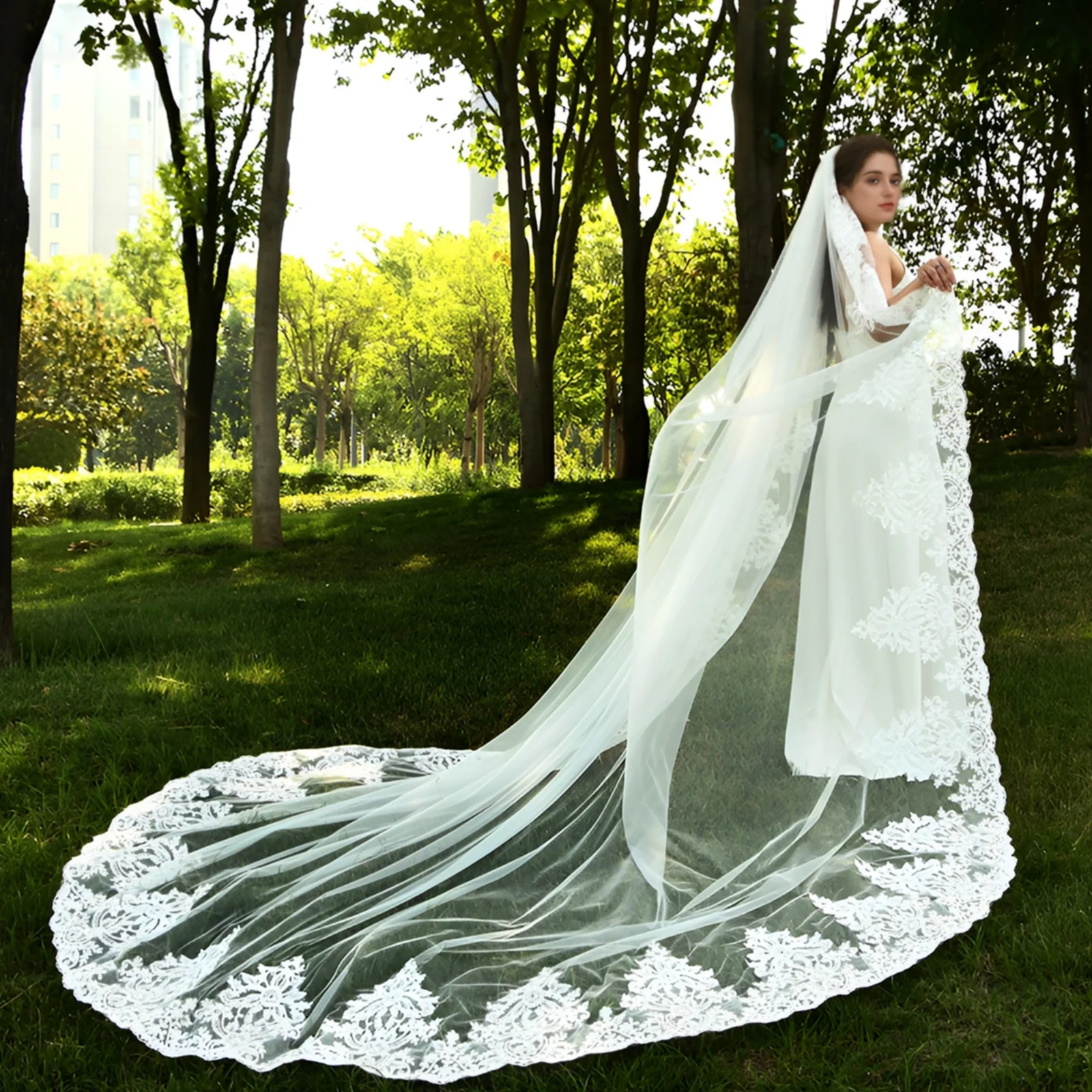 YUEJI Luxurious Royal Wedding Veil Cathedral Tail Single Layer Non-smudge Comb Veil Handmade Triangle Lace Decoration V280
YUEJI Luxurious Royal Wedding Veil Cathedral Tail Single Layer Non-smudge Comb Veil Handmade Triangle Lace Decoration V280