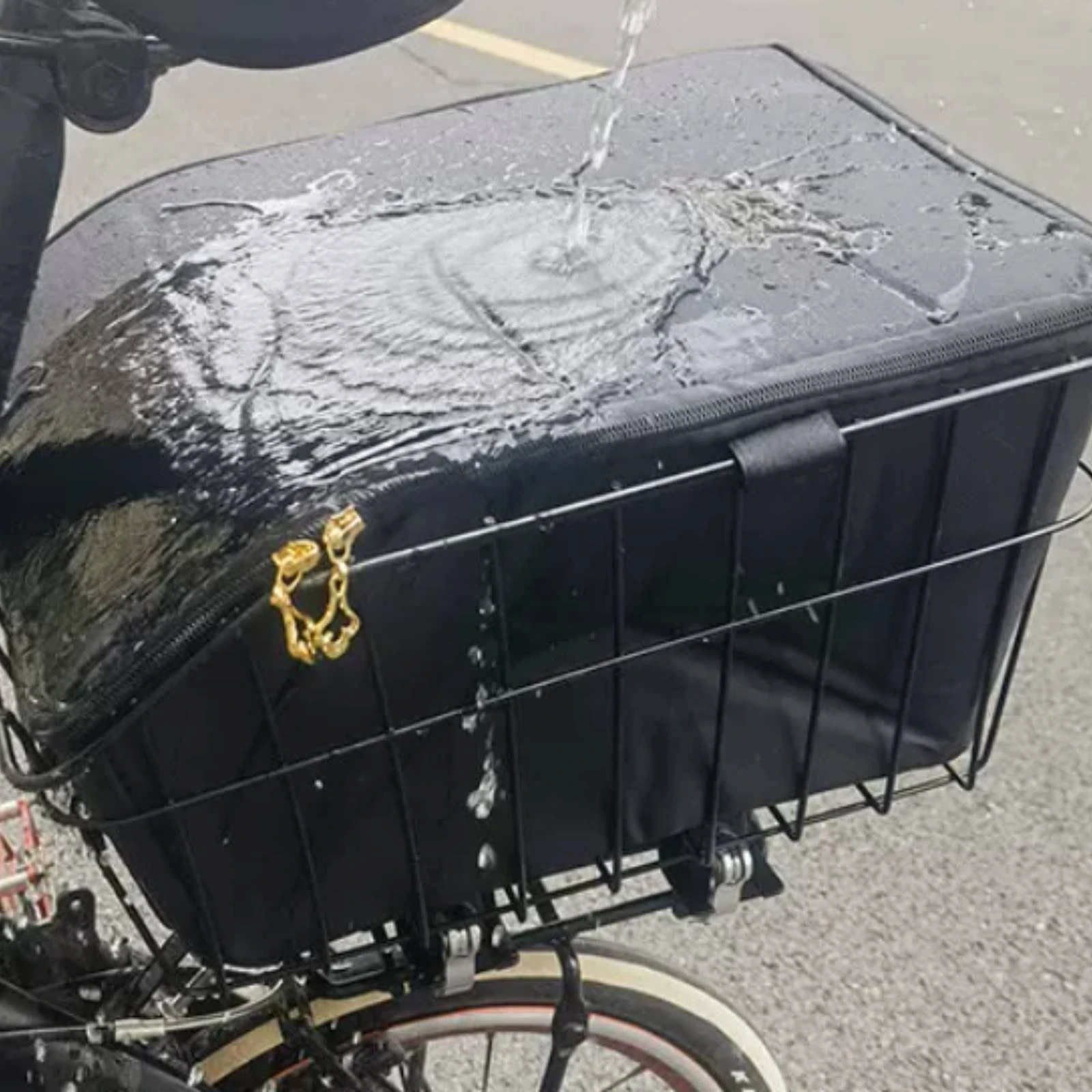 Quick-Release Bike Basket Rectangular Gear Storage for Shopping Rides
Quick-Release Bike Basket Rectangular Gear Storage for Shopping Rides