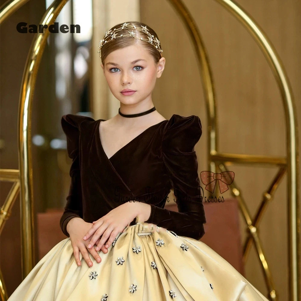 A Line Scoop Flower Girls Dresses with Sequined Full Sleeve Christmas Dresses for Princess 2025 Summer فستان عيد الميلاد
A Line Scoop Flower Girls Dresses with Sequined Full Sleeve Christmas Dresses for Princess 2025 Summer فستان عيد الميلاد