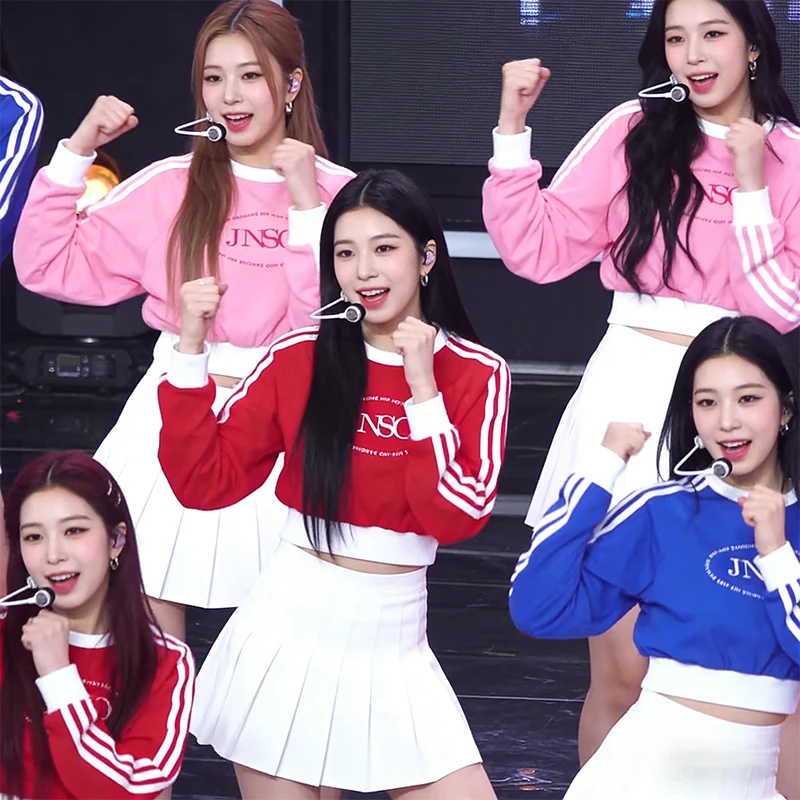 Взрослый женский гимнастический костюм для джазовых танцев, комплект с капюшоном и юбкой, студенческая одежда для черлидинга, фитнеса, операционной одежды для выступлений
Взрослый женский гимнастический костюм для джазовых танцев, комплект с капюшоном и юбкой, студенческая одежда для черлидинга, фитнеса, операционной одежды для выступлений