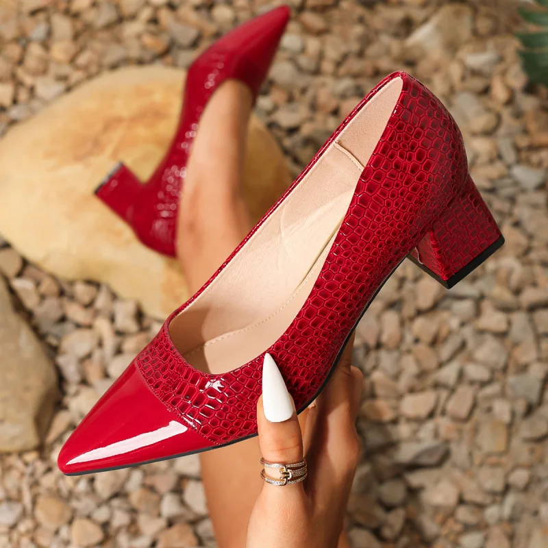 Slip-on chunky heel shoes2026New pointed-toe patchwork women's high-heeled shoes
Slip-on chunky heel shoes2026New pointed-toe patchwork women's high-heeled shoes