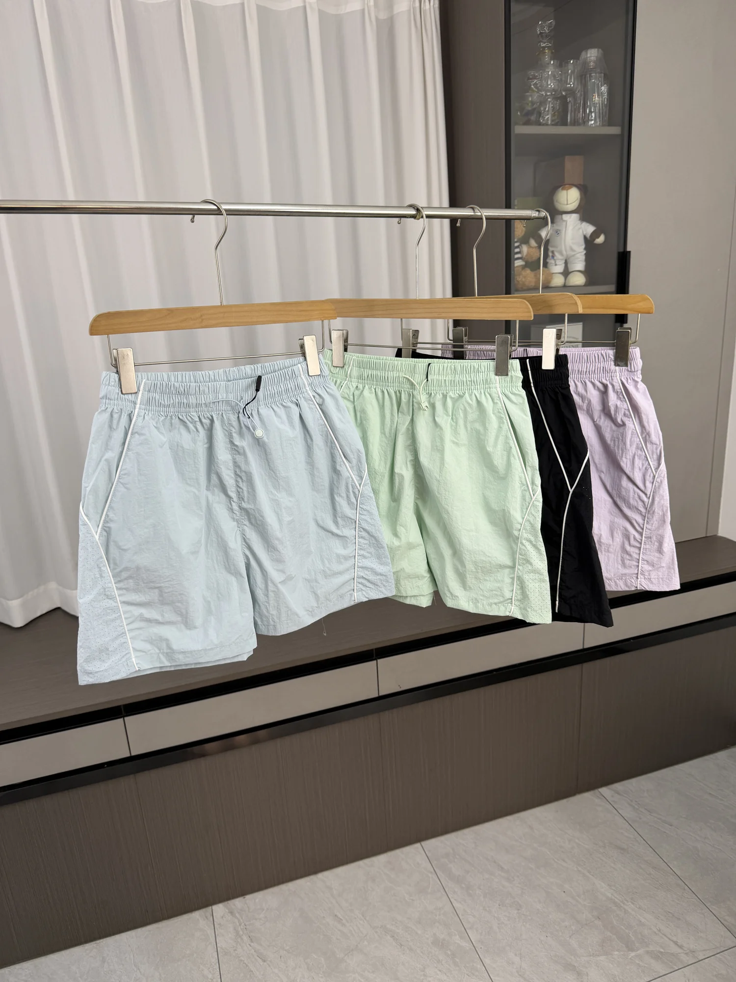 Men's Summer Outdoor Casual Loose Shorts Breathable Lightweight Versatile Couple's Style Youth Daily Wear Straight Leg
Men's Summer Outdoor Casual Loose Shorts Breathable Lightweight Versatile Couple's Style Youth Daily Wear Straight Leg
