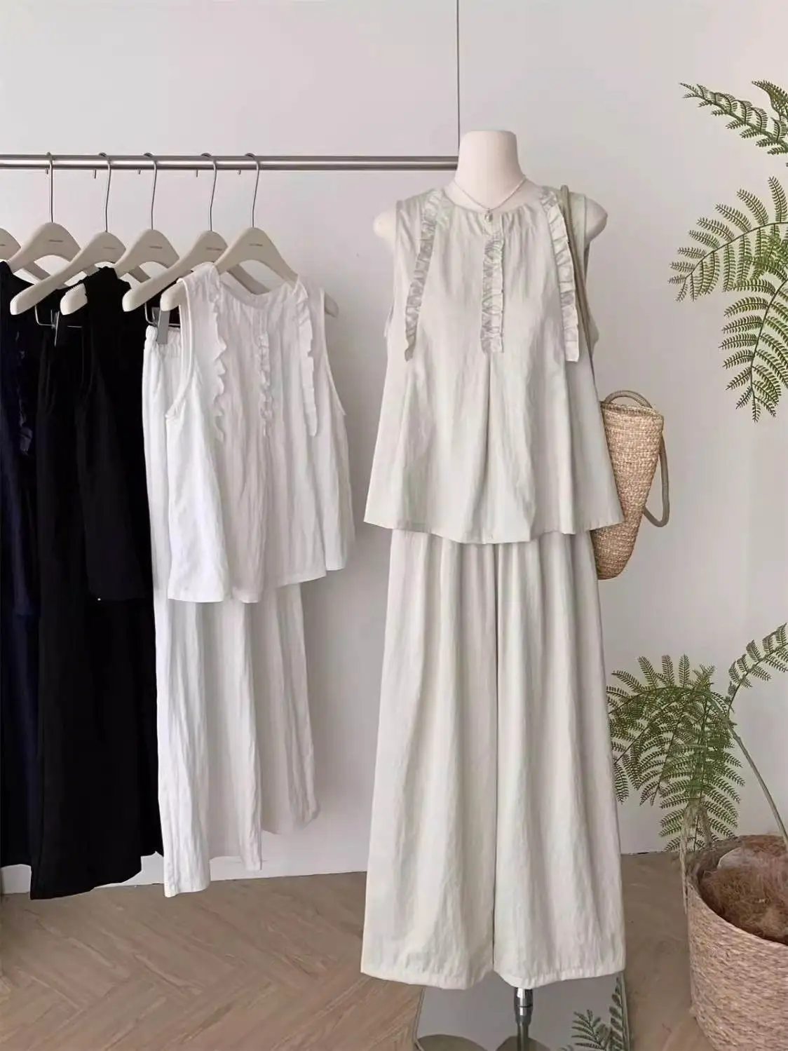 Женский летний наряд Ele, большие размеры 300, корейский Sle, жилет с деревянной отделкой и широкие брюки для похудения, два пи...
Женский летний наряд Ele, большие размеры 300, корейский Sle, жилет с деревянной отделкой и широкие брюки для похудения, два пи...