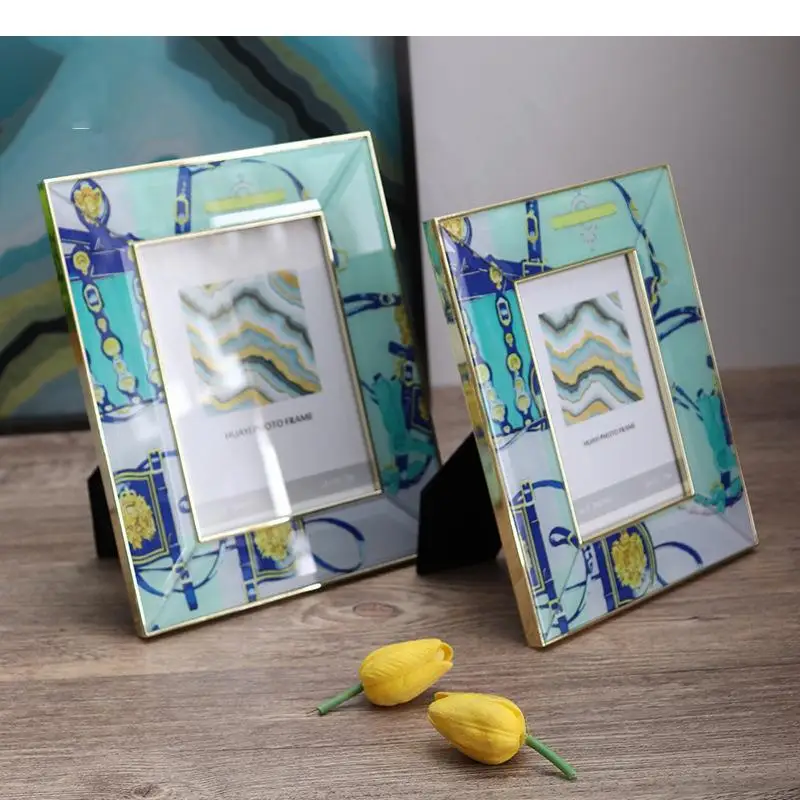 Abstract Pattern Glass Photo Frame Modern Decor Frames for Pictures Desk Decoration Portrait Framed Art Aesthetics Room
Abstract Pattern Glass Photo Frame Modern Decor Frames for Pictures Desk Decoration Portrait Framed Art Aesthetics Room