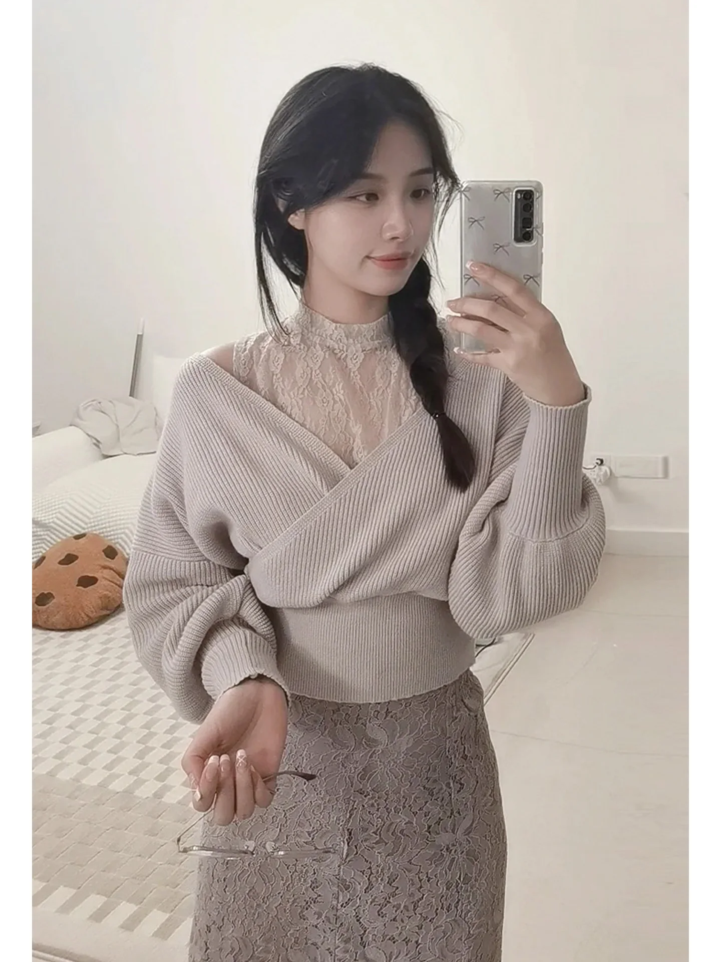 Japanese Style Lace Half High Collar Lantern Sleeve Vest Splice Knitted Top Women Casual Straight Fit Medium Thickness Polyester
Japanese Style Lace Half High Collar Lantern Sleeve Vest Splice Knitted Top Women Casual Straight Fit Medium Thickness Polyester
