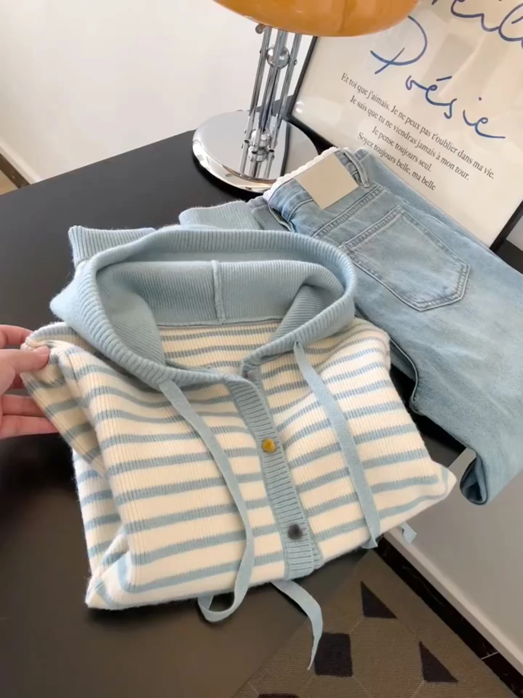 Korean Sle Ins College Wind Color Blo Striped Hooded Open Cardigan Sweater Men Women Autumn Winter Loose Slim Knitted Jaet
Korean Sle Ins College Wind Color Blo Striped Hooded Open Cardigan Sweater Men Women Autumn Winter Loose Slim Knitted Jaet