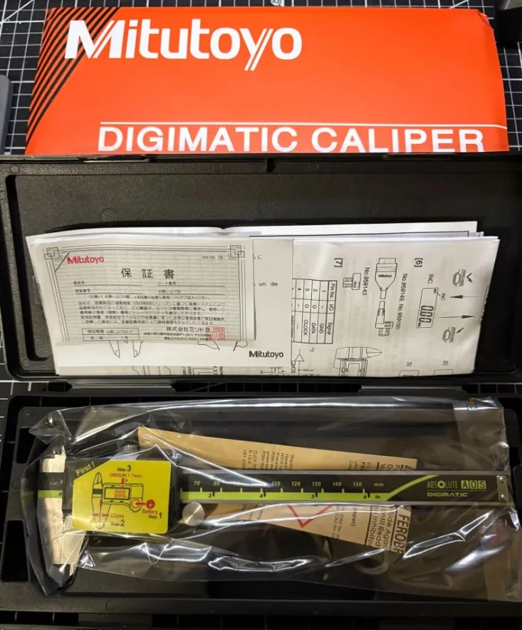 Mitutoyo LCD Digital Vernier Caliper Measurement Range 0-150/300mm Electronic Measurement Stainless Steel Digital Caliper 0.01mm
Mitutoyo LCD Digital Vernier Caliper Measurement Range 0-150/300mm Electronic Measurement Stainless Steel Digital Caliper 0.01mm