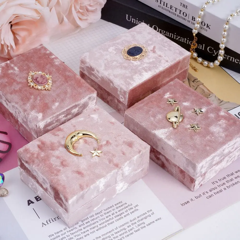Vintage Velvet Jewelry Box Rhinestone Pearl Rings Bearer Box Pink Organizer Necklace Bracelet Case
Vintage Velvet Jewelry Box Rhinestone Pearl Rings Bearer Box Pink Organizer Necklace Bracelet Case