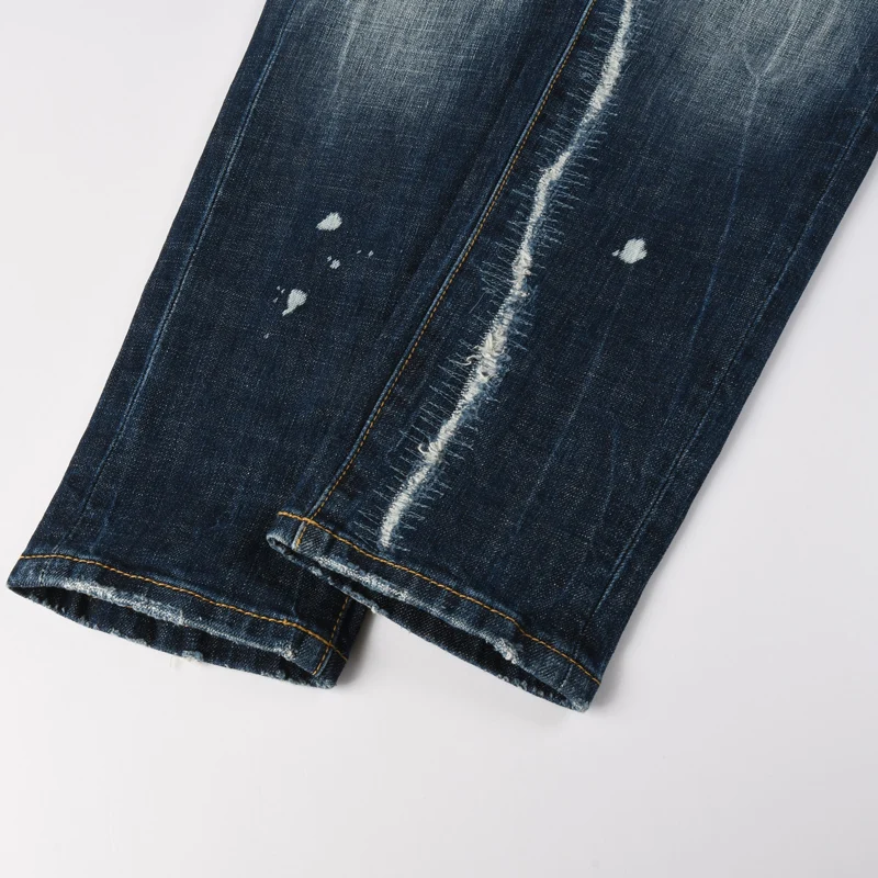 Fashionable new men's dark blue jeans, nostalgic washed and stretchy, slim fit painted jeans, high street hip-hop brand
Fashionable new men's dark blue jeans, nostalgic washed and stretchy, slim fit painted jeans, high street hip-hop brand