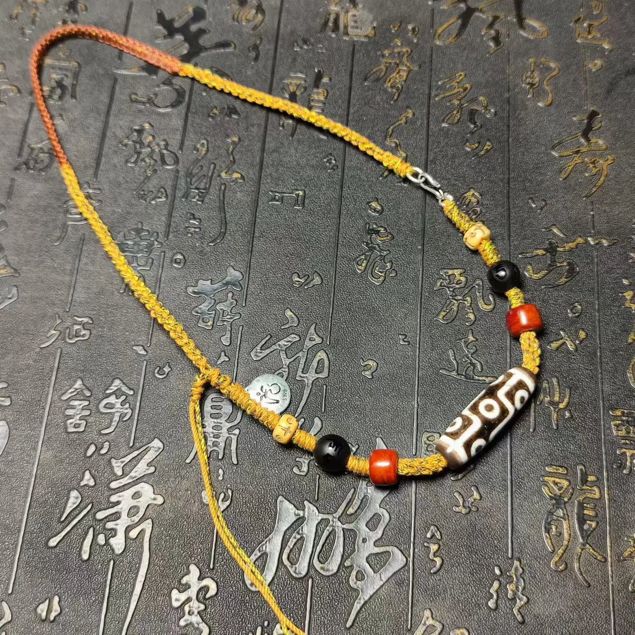 TOP Quality Sliver accessories 9 Eyes Old DZI Beads Pendant Natural Agate for Women&men's Necklace Free Shipping
TOP Quality Sliver accessories 9 Eyes Old DZI Beads Pendant Natural Agate for Women&men's Necklace Free Shipping