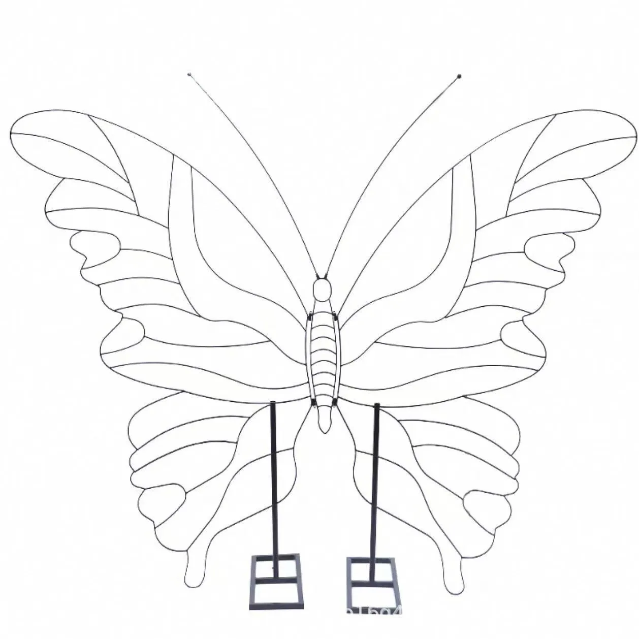 Large wrought iron butterfly background wedding arrangement Scenic photography Internet celebrity clock in hand simulation
Large wrought iron butterfly background wedding arrangement Scenic photography Internet celebrity clock in hand simulation