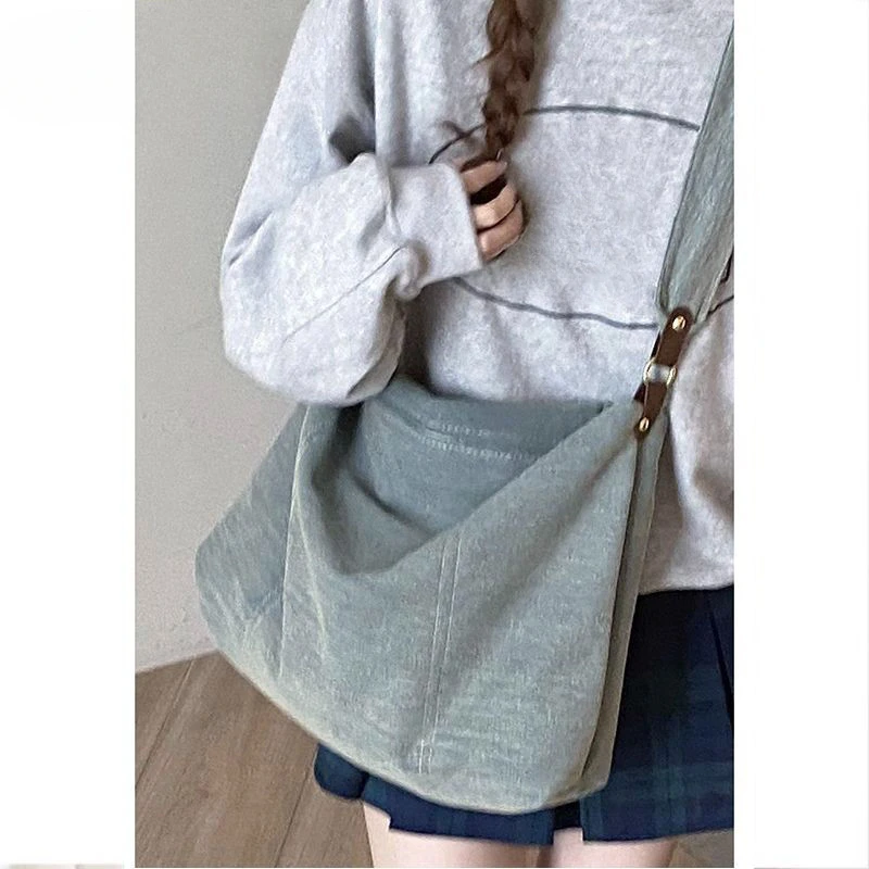 Miyagawa College Style Denim Large Capacity Bag for Women 2025 New Tote Versatile Underarm Bags
Miyagawa College Style Denim Large Capacity Bag for Women 2025 New Tote Versatile Underarm Bags
