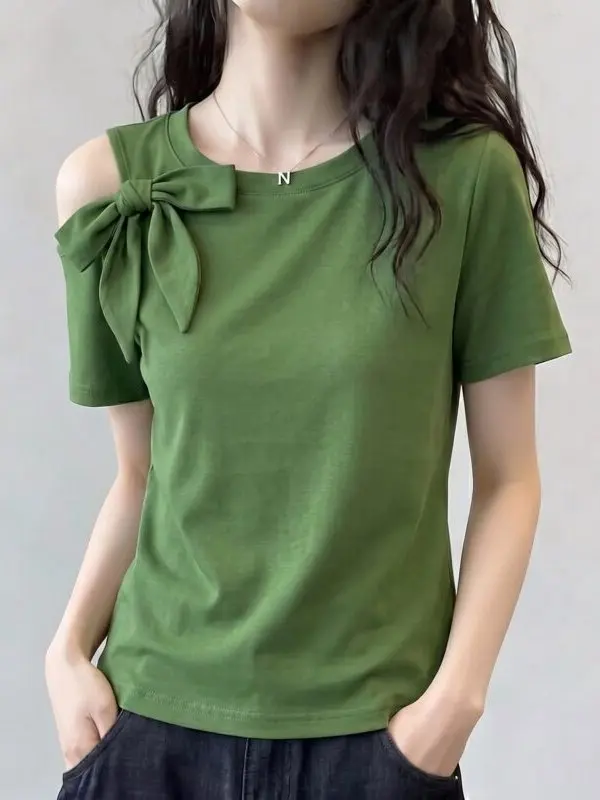 Fashionable Shoulder-baring Short Sleeve T-shirt Casual Loose Fit Summer Top Age-defying Design Versatile Meat-concealing Upp...
Fashionable Shoulder-baring Short Sleeve T-shirt Casual Loose Fit Summer Top Age-defying Design Versatile Meat-concealing Upp...