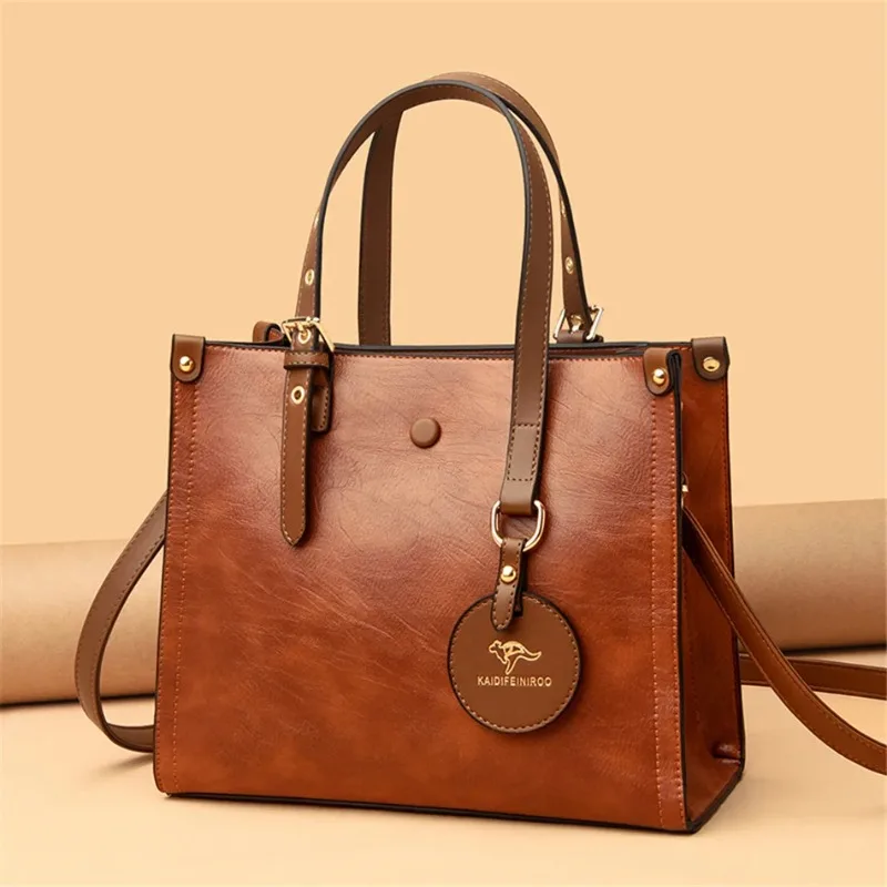 Vintage Triple-Compartment Tote Bag for Women, Casual Shoulder Crossbody Purse, Luxurious Large Capacity Top Handle Handbag
Vintage Triple-Compartment Tote Bag for Women, Casual Shoulder Crossbody Purse, Luxurious Large Capacity Top Handle Handbag