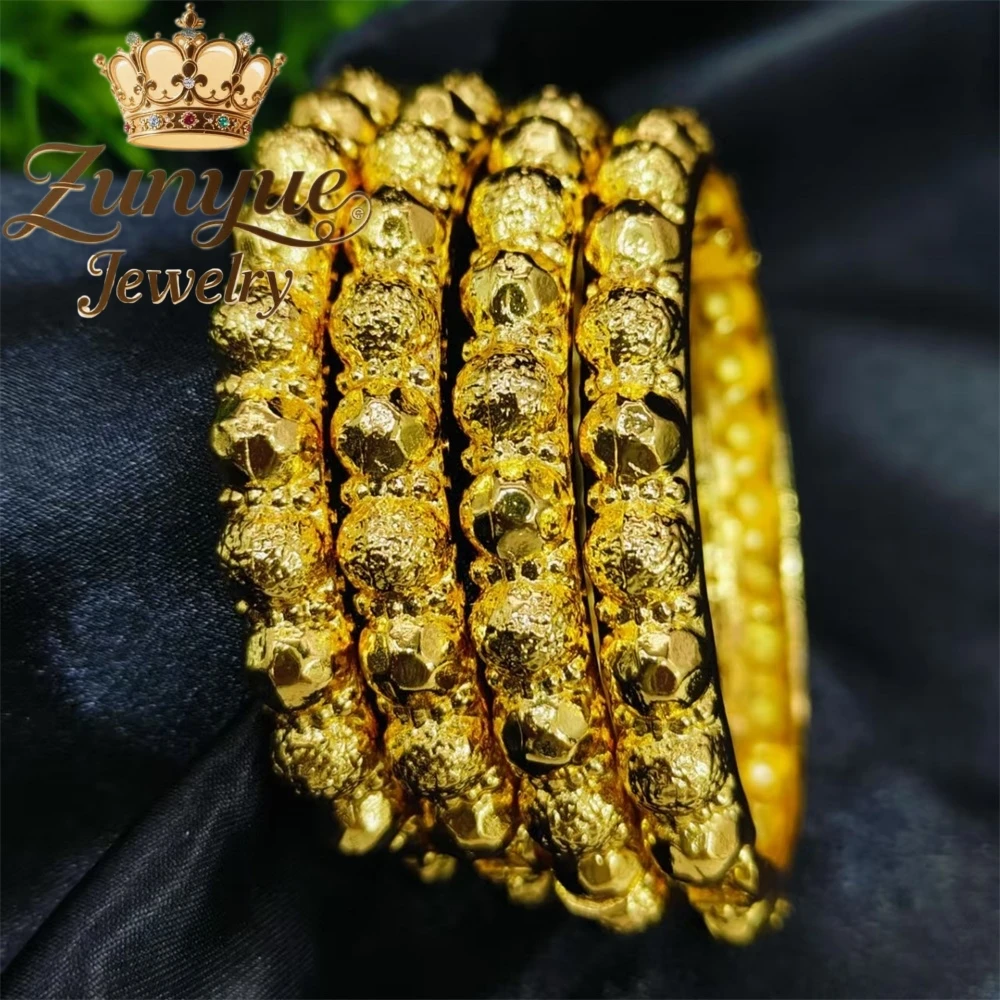 Sand Gold Hollowed-Out Bracelet Luxury Quality Jewelry Best Selling Fashion Fine Jewelry Exquisite Charms Popular Elegant Gift
Sand Gold Hollowed-Out Bracelet Luxury Quality Jewelry Best Selling Fashion Fine Jewelry Exquisite Charms Popular Elegant Gift