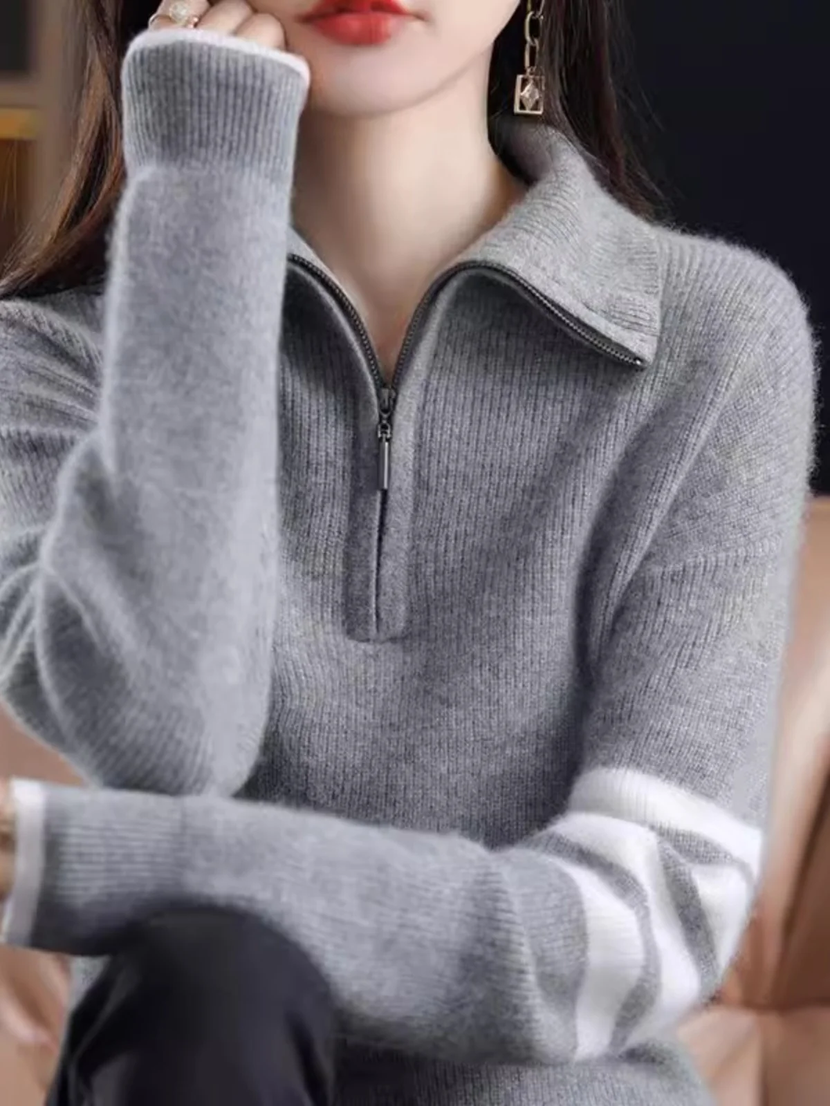 Women's Thickened High Collar Sweater Base Shirt Half Zipper Autumn Winter Warm Outerwear Collar Long Sleeve Top
Women's Thickened High Collar Sweater Base Shirt Half Zipper Autumn Winter Warm Outerwear Collar Long Sleeve Top