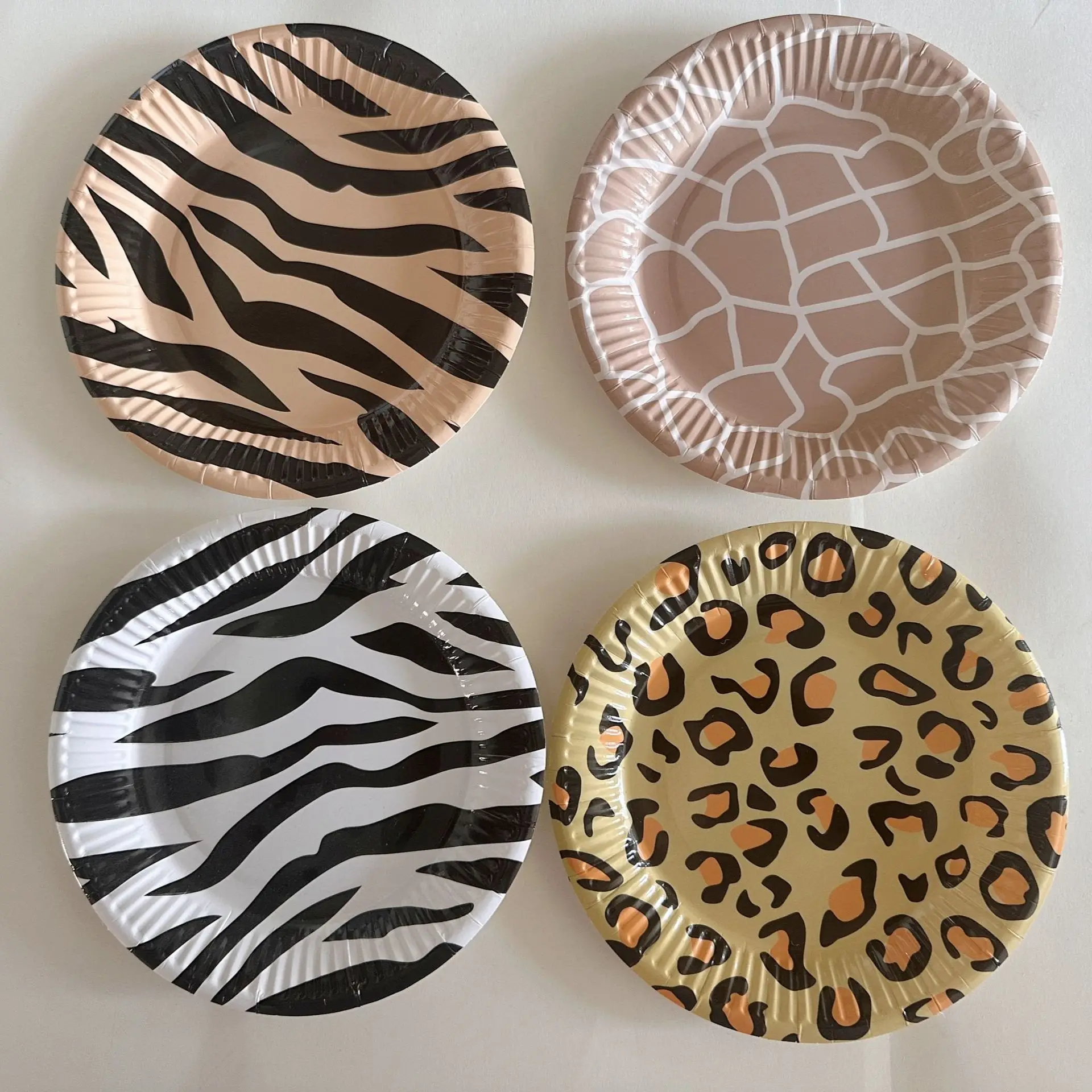 10PCS Leopard Zebra Disposable Tableware Birthday Party Decorations Dessert Plate Snack Paper Plates Party Supplies for Kids
10PCS Leopard Zebra Disposable Tableware Birthday Party Decorations Dessert Plate Snack Paper Plates Party Supplies for Kids