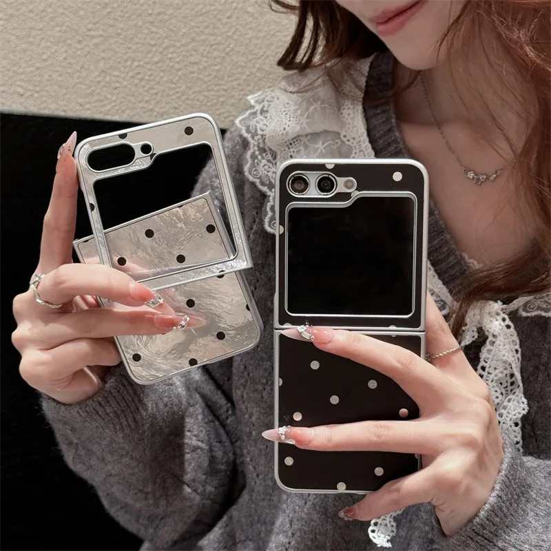 Dots Phone Case for Samsung Galaxy Z Flip 6 5 4 3 Protective Back Cover for ZFlip4 ZFlip5 ZFlip6 Case
Dots Phone Case for Samsung Galaxy Z Flip 6 5 4 3 Protective Back Cover for ZFlip4 ZFlip5 ZFlip6 Case
