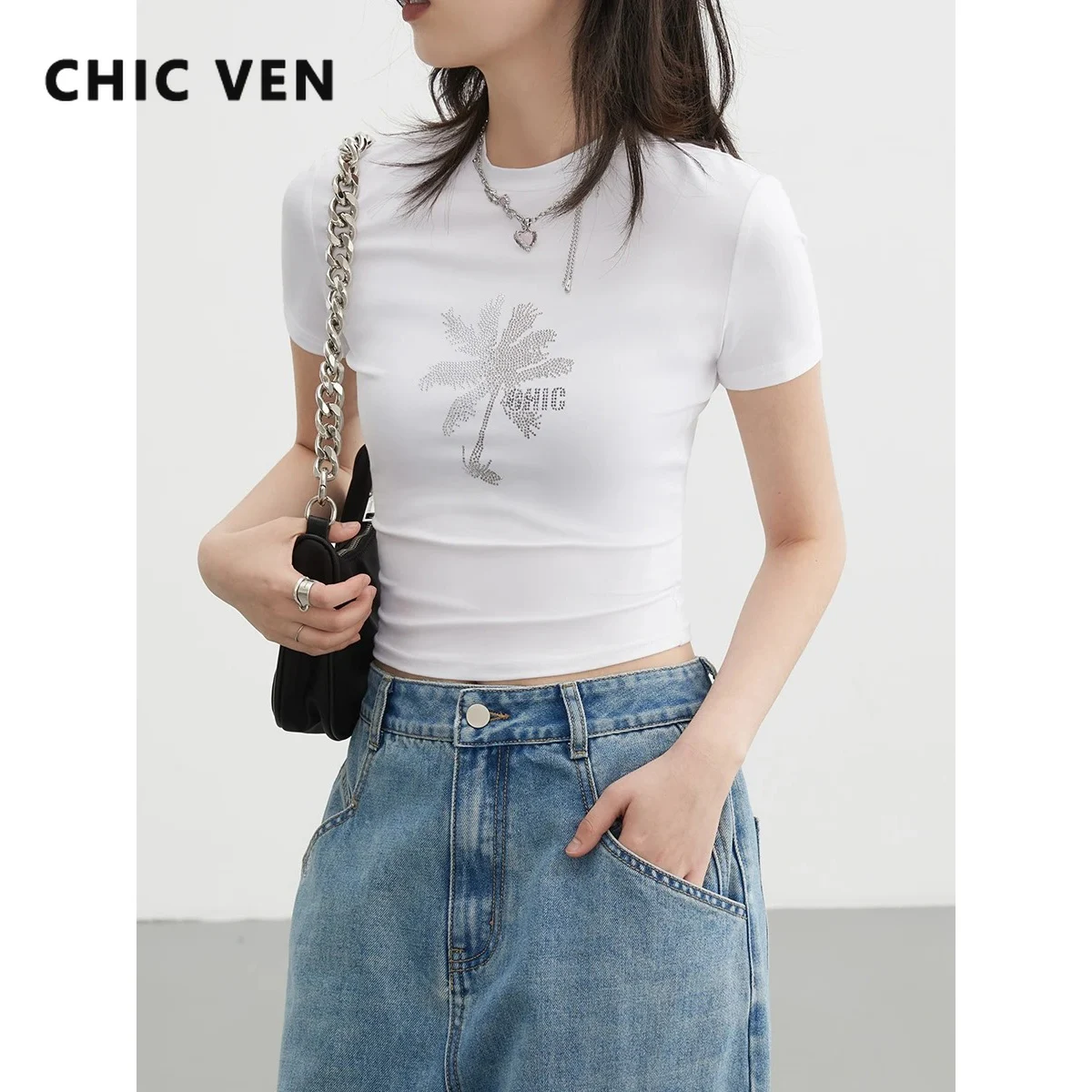 CHIC VEN Women T-shirts Fashion Casual O-neck Slim Fit Graphic Print Crop Tops Korean Streetwear Female Clothing New 2025
CHIC VEN Women T-shirts Fashion Casual O-neck Slim Fit Graphic Print Crop Tops Korean Streetwear Female Clothing New 2025