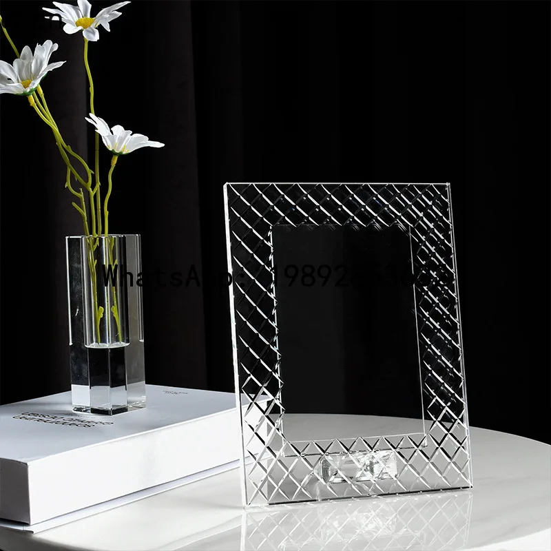 Simple Crystal Photo Frame Transparent Engraved Home Living Room Bedroom Creative Decoration Gift Photo Album Frame
Simple Crystal Photo Frame Transparent Engraved Home Living Room Bedroom Creative Decoration Gift Photo Album Frame