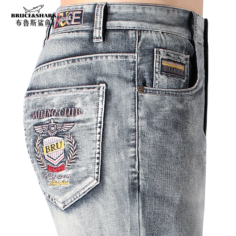 Bruce&Shark New Summer Thin Light Gray Casual Loos Straight Men's Jeans Stretch Cotton Jeans for Men Fashion Mid Waist Big Size
Bruce&Shark New Summer Thin Light Gray Casual Loos Straight Men's Jeans Stretch Cotton Jeans for Men Fashion Mid Waist Big Size