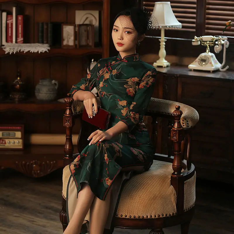 Yourqipao Cheongsam Chinese Traditional Women Autumn and Winter Style Qipao Evening Dresses Thickened Long Sleeves Prom Gowns
Yourqipao Cheongsam Chinese Traditional Women Autumn and Winter Style Qipao Evening Dresses Thickened Long Sleeves Prom Gowns