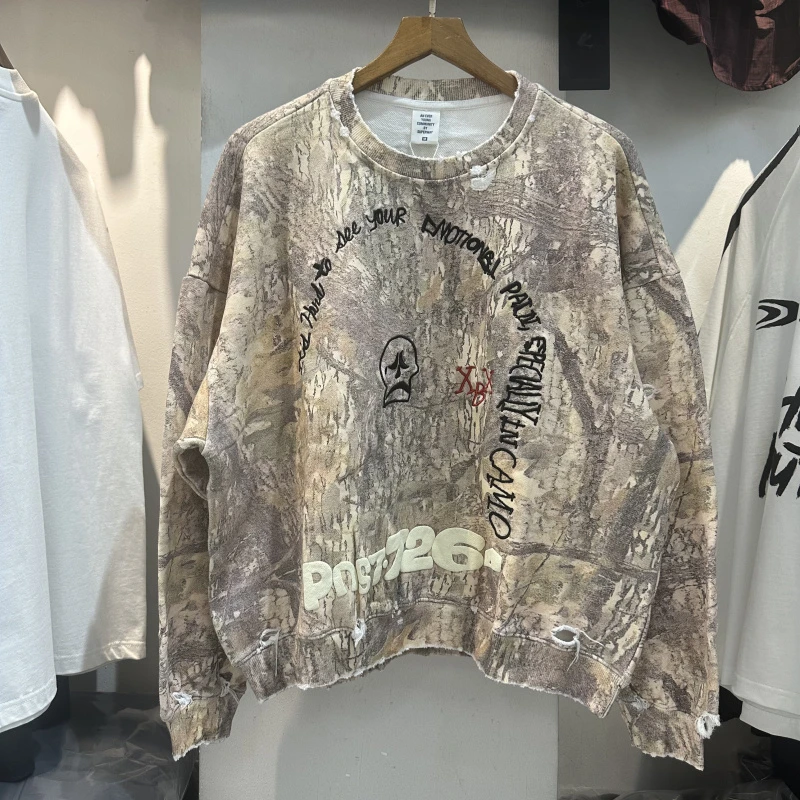 Autumn American Trendy Brand Embroidered Retro Fong Print Camouflage Loose round Ne Heavyweight Fce Hoodie for Studen...
Autumn American Trendy Brand Embroidered Retro Fong Print Camouflage Loose round Ne Heavyweight Fce Hoodie for Studen...
