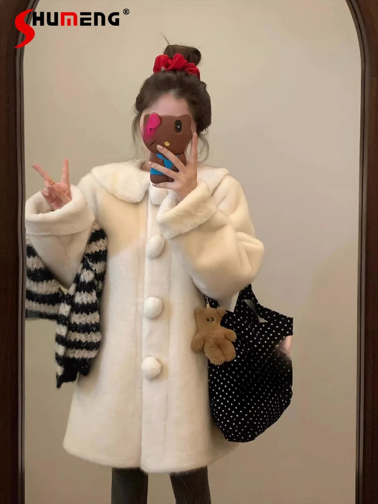 Women's 2024 Winter New Thickened High-end Faux Fur Integrated Imitation Mink Snowball Environmentally Friendly Fur Jacket Coats
Women's 2024 Winter New Thickened High-end Faux Fur Integrated Imitation Mink Snowball Environmentally Friendly Fur Jacket Coats