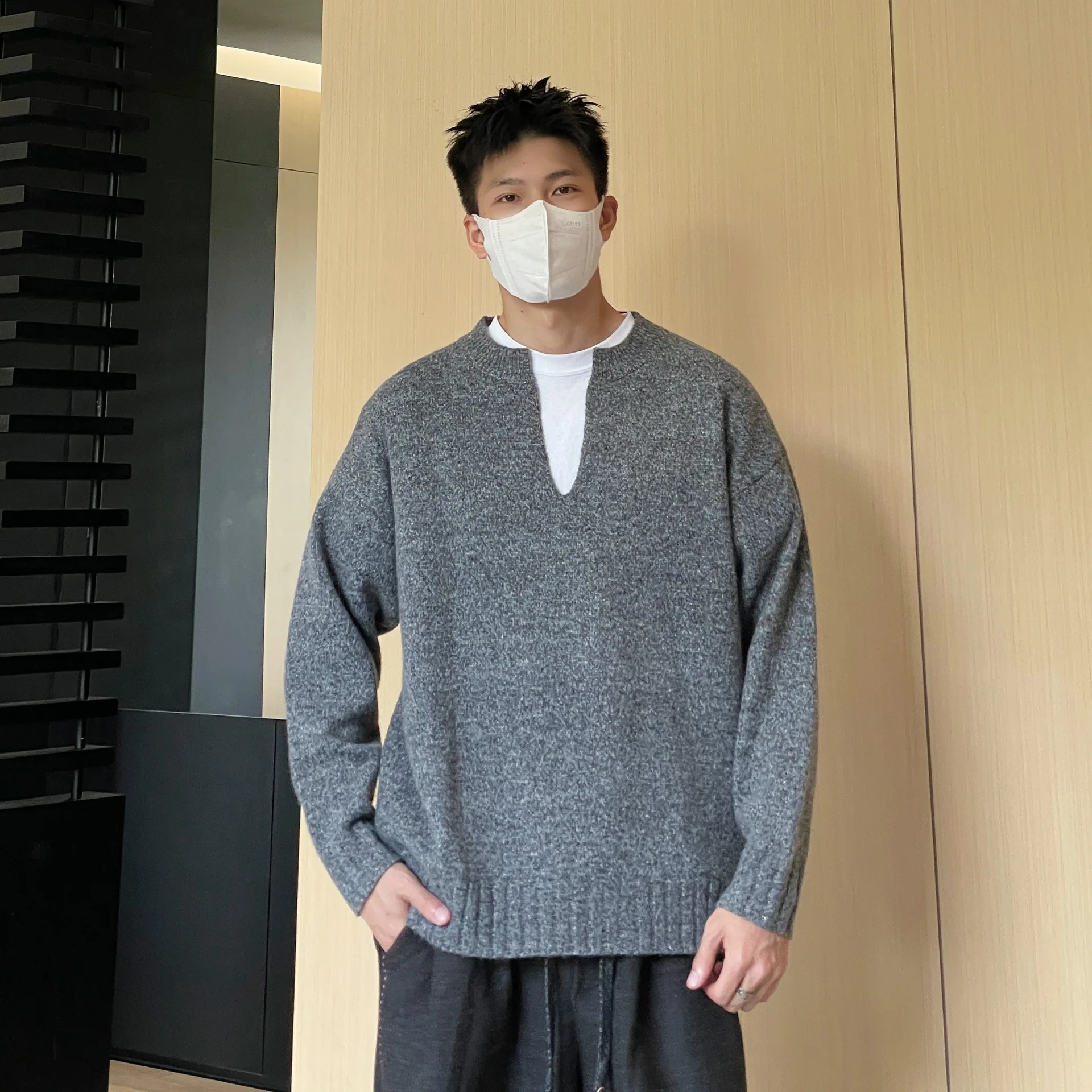 Loose V-Ne Knitwear Lazy Base Layer Sweater Aosphere Sle Casual Long Sve Men's T-irt for Autumn And Winter
Loose V-Ne Knitwear Lazy Base Layer Sweater Aosphere Sle Casual Long Sve Men's T-irt for Autumn And Winter