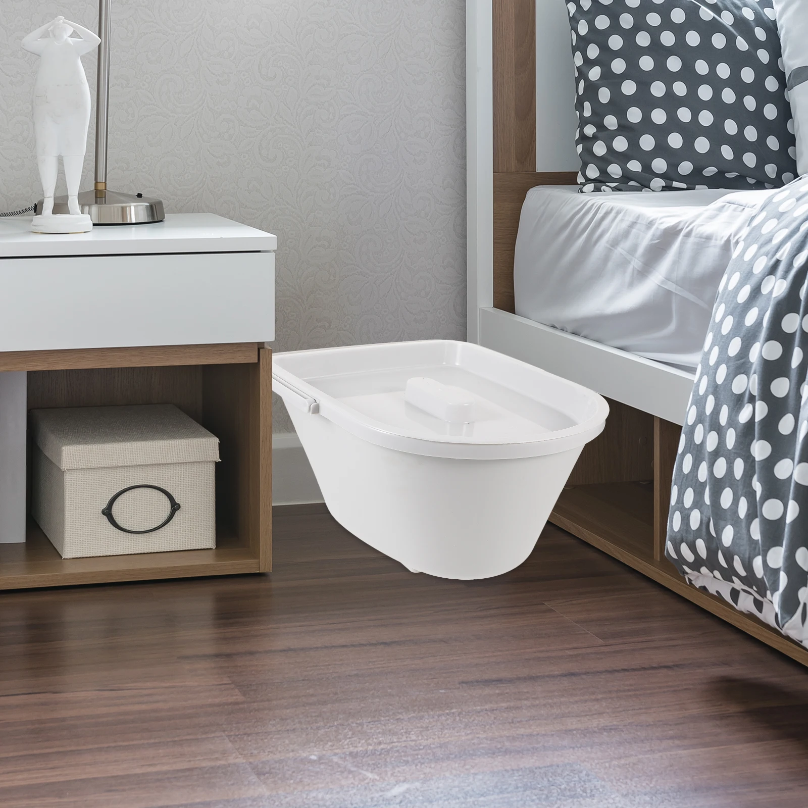 Reusable Elderly Toilet Bedside Chamber Pot Plastic Urinal Spittoon With Lid Portable Night Potty For Adults Pregnant Women
Reusable Elderly Toilet Bedside Chamber Pot Plastic Urinal Spittoon With Lid Portable Night Potty For Adults Pregnant Women