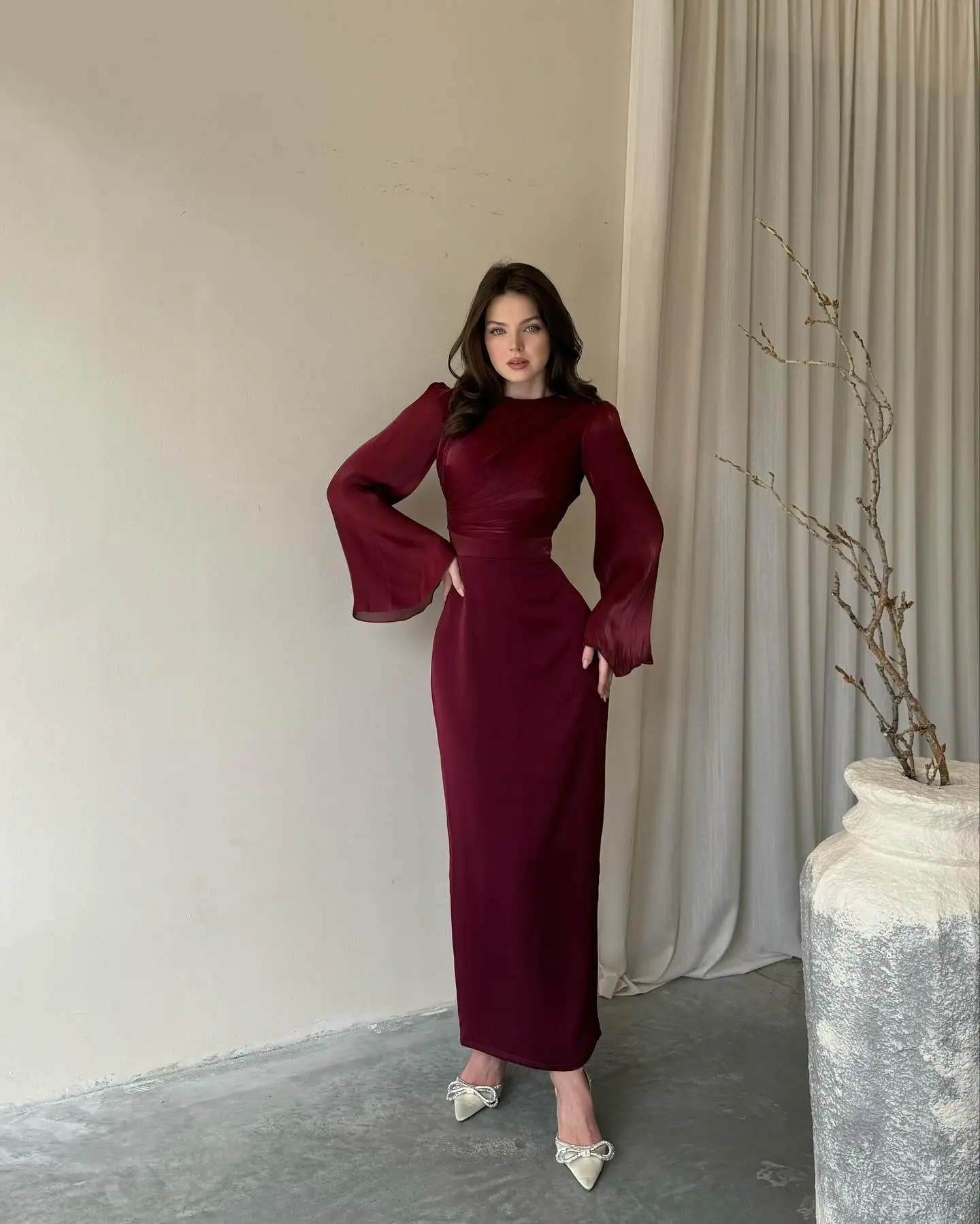 Customized High Quality Jersey Straight Evening Dresses Burgundy Long Sleeves Crew Neck Special Occasion Gowns Exquisi
Customized High Quality Jersey Straight Evening Dresses Burgundy Long Sleeves Crew Neck Special Occasion Gowns Exquisi