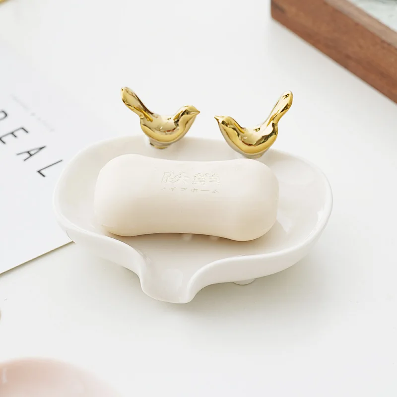 Nordic Ceramic Soap Dish Bird Decorative Drain Water Soaps Organizer Desktop Creative Ornaments Bathrooms Accessories
Nordic Ceramic Soap Dish Bird Decorative Drain Water Soaps Organizer Desktop Creative Ornaments Bathrooms Accessories