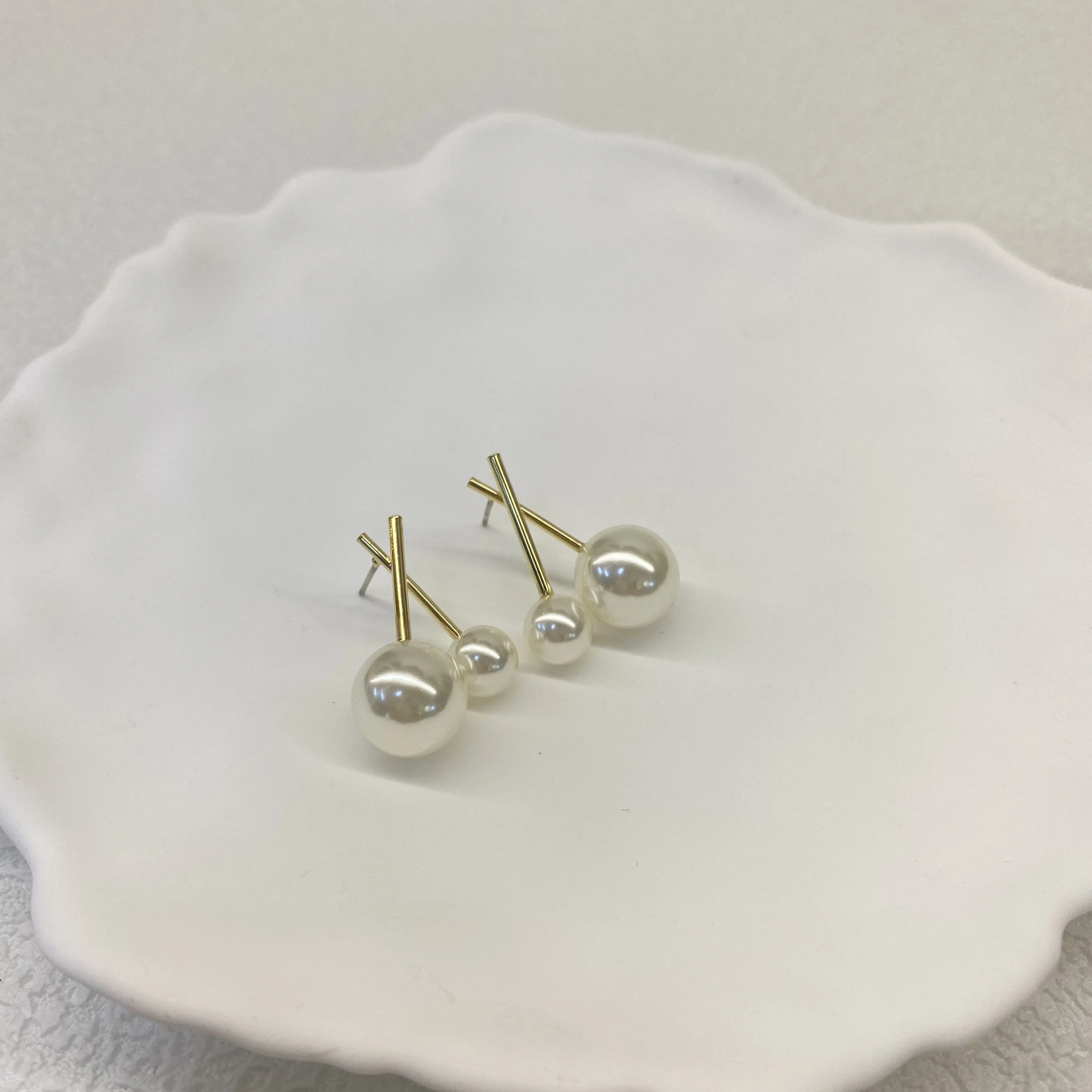 Hight Quality Gold Plated Classic Womens Pearl Earrings Never fade Designer Luxury Ear stud Vintage Fashion Hoop earring SPE0065
Hight Quality Gold Plated Classic Womens Pearl Earrings Never fade Designer Luxury Ear stud Vintage Fashion Hoop earring SPE0065