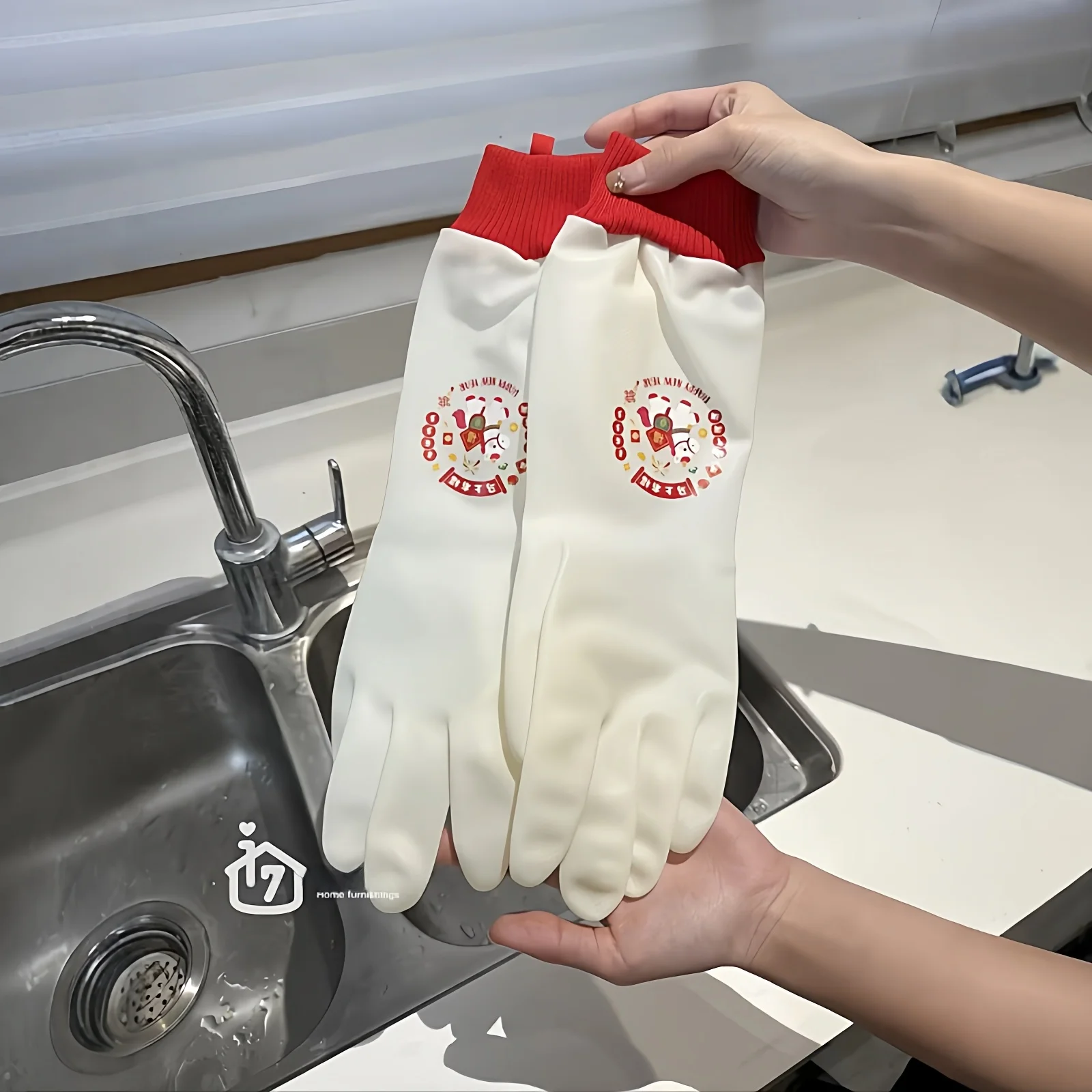 Durable Nitrile Gloves with Fleece for Housework And Kitchen Use Cute Little Design Resistant to Wear And Tear
Durable Nitrile Gloves with Fleece for Housework And Kitchen Use Cute Little Design Resistant to Wear And Tear