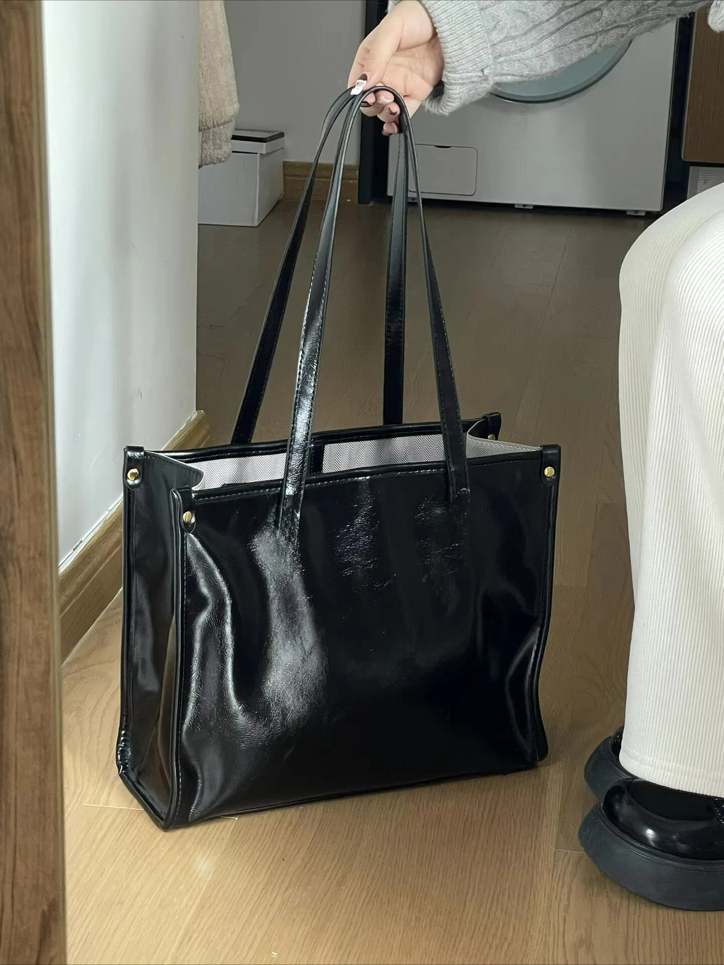 Miyagawa Fashiona, повседневная нишевая сумка-тоут на одно плечо, новые студенческие универсальные сумки большой вместимости для путешествий, подмышки
Miyagawa Fashiona, повседневная нишевая сумка-тоут на одно плечо, новые студенческие универсальные сумки большой вместимости для путешествий, подмышки