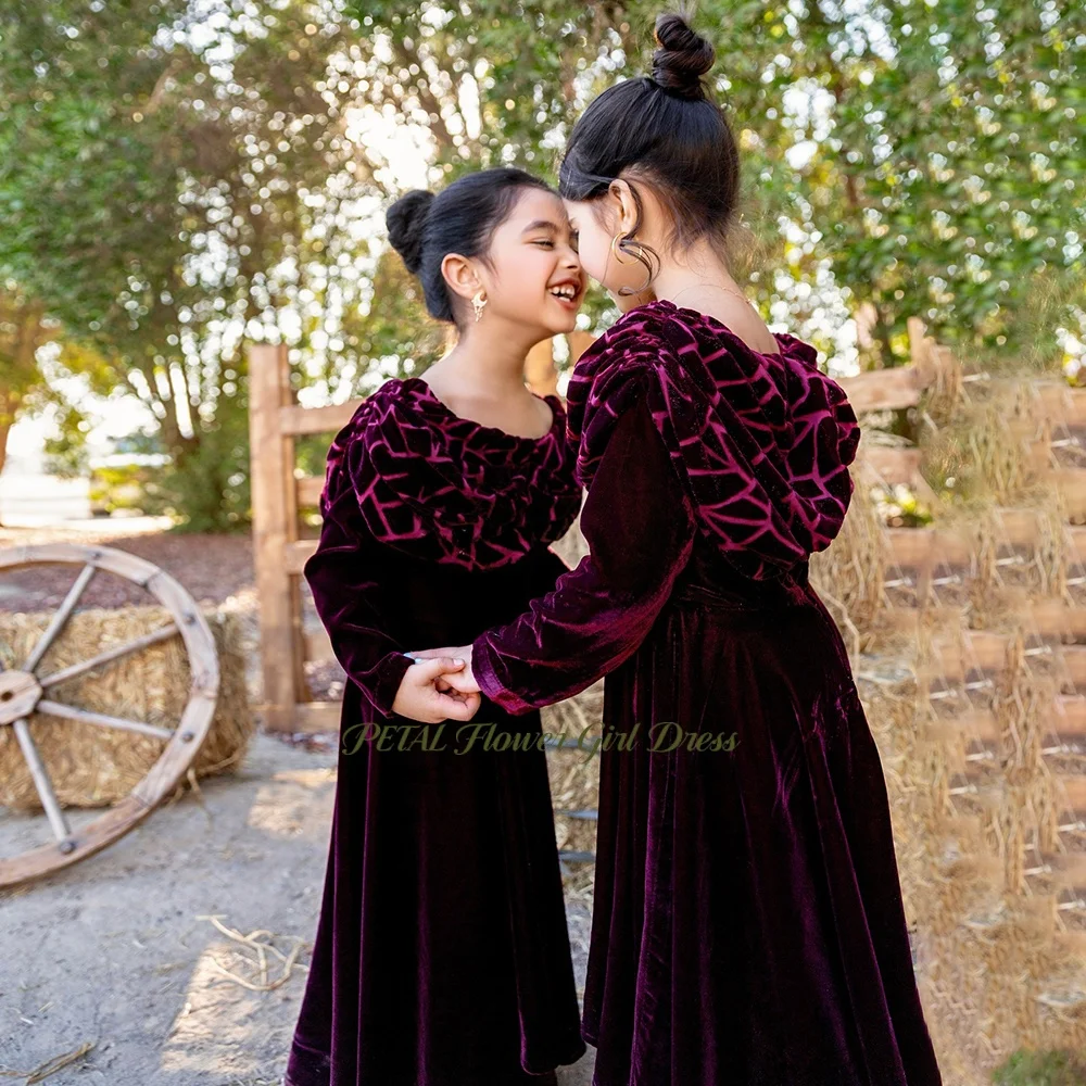 Petal Velvet Flower Girl Dress Long Sleeve Girls Dress with Ruffles Neck Girls Birthday Party Dress Customized
Petal Velvet Flower Girl Dress Long Sleeve Girls Dress with Ruffles Neck Girls Birthday Party Dress Customized
