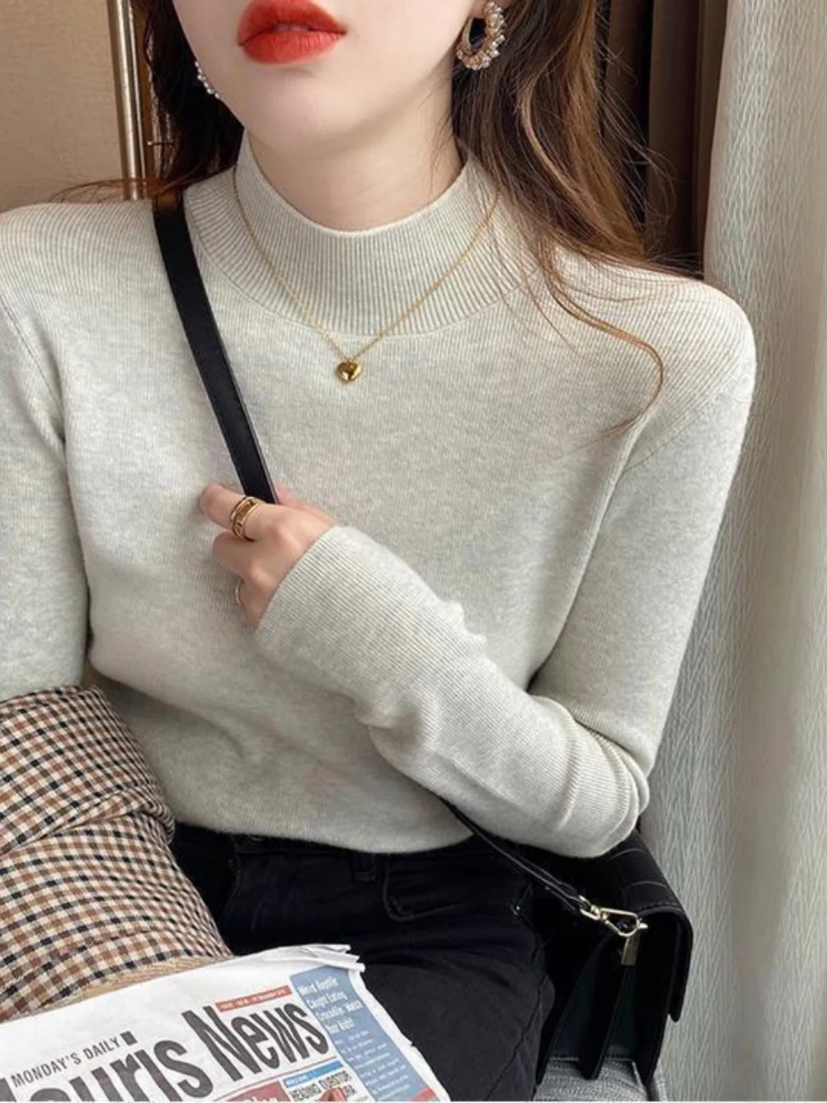 Stylish Women's Knitted Sweater Half High Collar Base Layer Shirt Inner Wear Autumn Winter Fashionable Long Sleeve Top
Stylish Women's Knitted Sweater Half High Collar Base Layer Shirt Inner Wear Autumn Winter Fashionable Long Sleeve Top