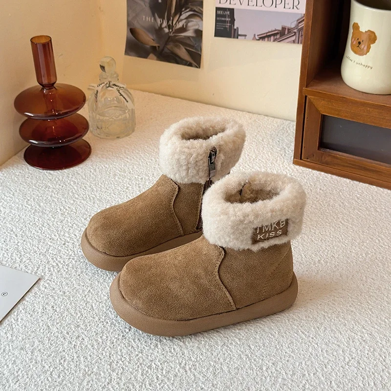 2025 уличные зимние ботильоны для малышей, нескользящие трендовые детские теплые хлопковые ботинки для девочек, модные пушистые детские плюшевые ботинки
2025 уличные зимние ботильоны для малышей, нескользящие трендовые детские теплые хлопковые ботинки для девочек, модные пушистые детские плюшевые ботинки