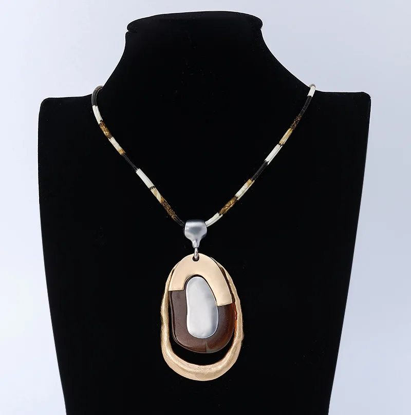 Alloy Resin Retro Simple Pendant Sweater Chain Long Necklace for Women
Alloy Resin Retro Simple Pendant Sweater Chain Long Necklace for Women