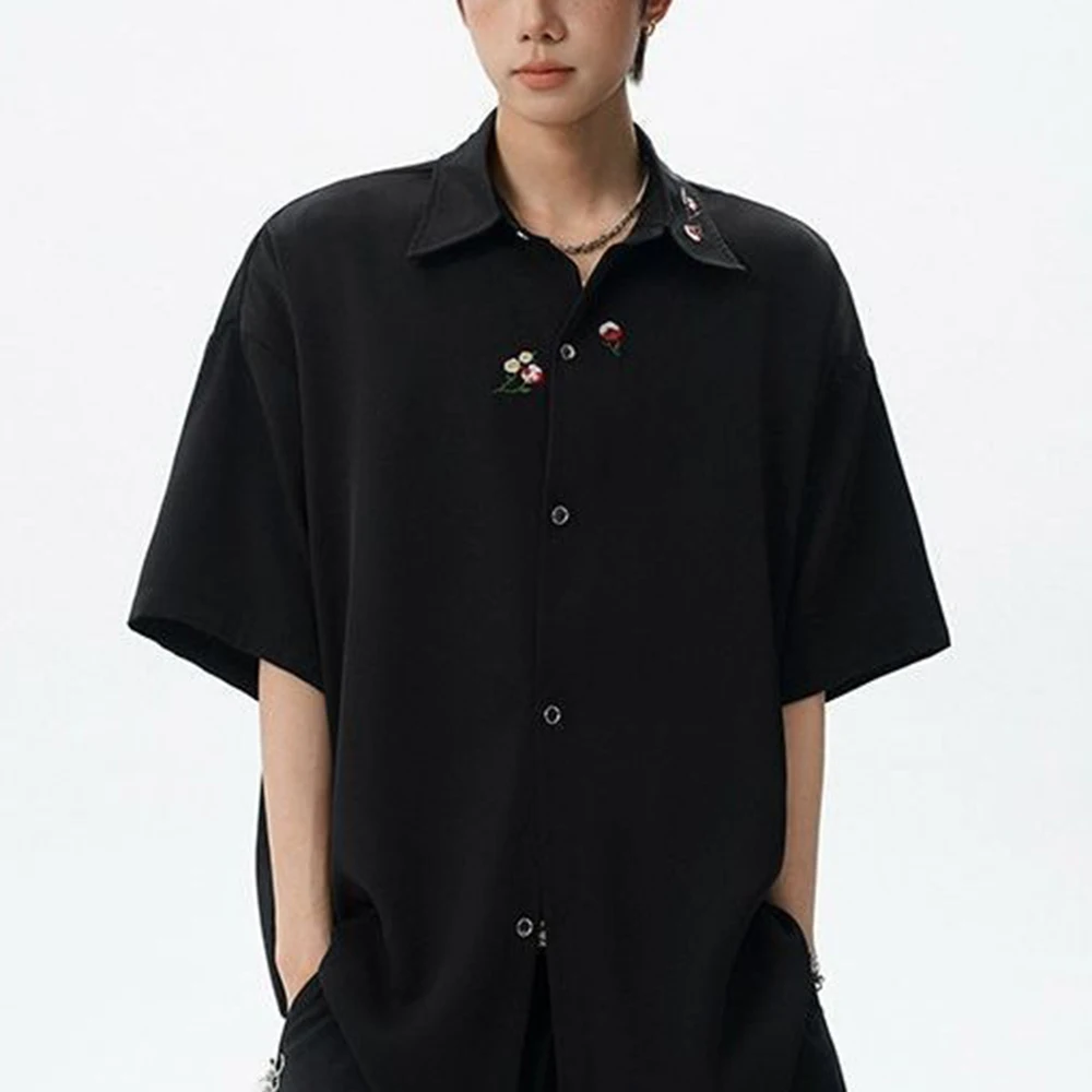 Mens Y2k Floral Embroidery Casual Shirt Streetwear Youth Outdoor Versatile Niche Trendy Short-Sleeve Top Men'S Clothing 2026 New
Mens Y2k Floral Embroidery Casual Shirt Streetwear Youth Outdoor Versatile Niche Trendy Short-Sleeve Top Men'S Clothing 2026 New