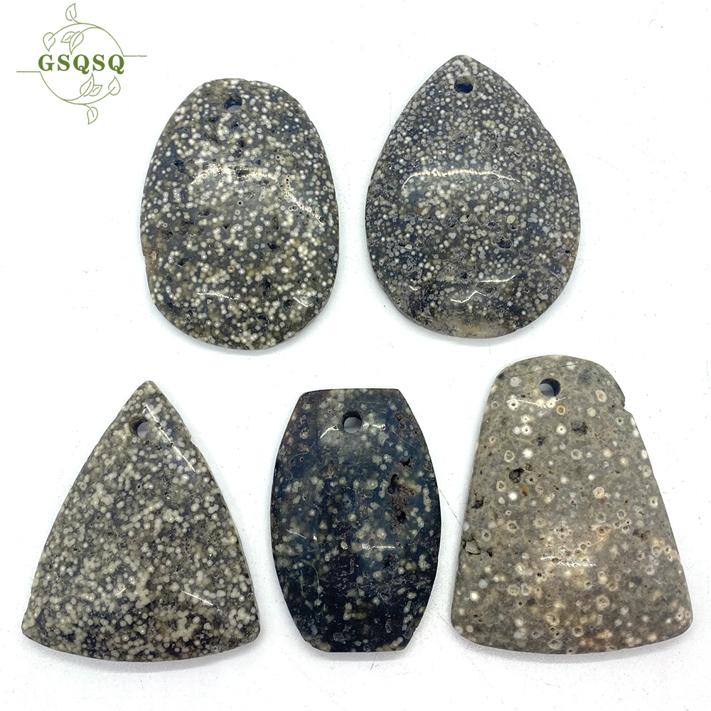 5pcs Grey Exquisite Pendant Heals The Aura Natural Stone Meditation Amulet and Makes Yourself A Jewelry Natural Stone Accessory
5pcs Grey Exquisite Pendant Heals The Aura Natural Stone Meditation Amulet and Makes Yourself A Jewelry Natural Stone Accessory
